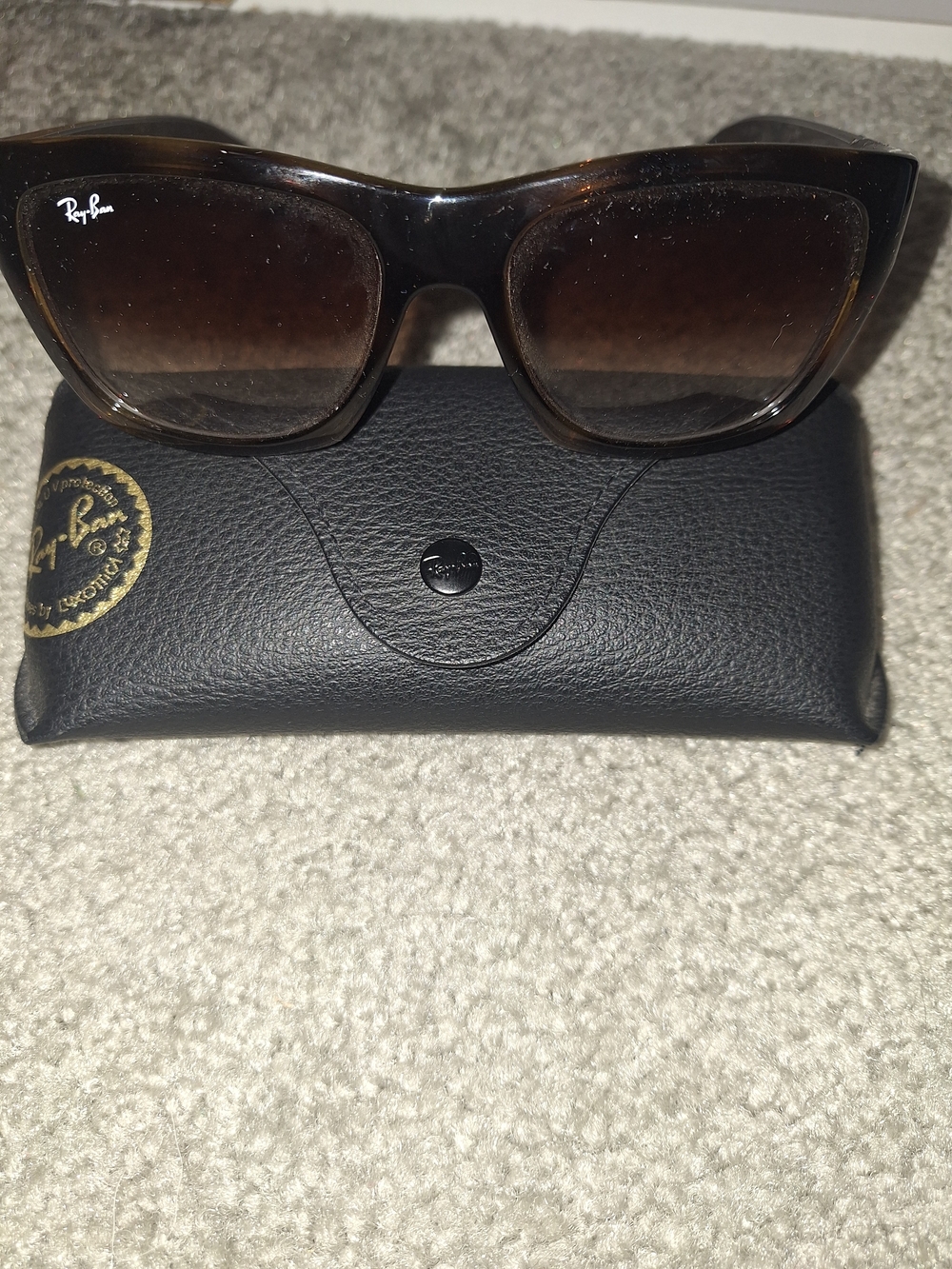 Ray-Ban Women’s Brown Tortoiseshell Sunglasses - Classic Cat-Eye